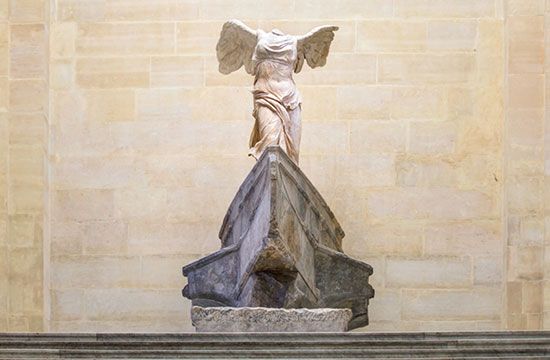 <i>Nike of Samothrace</i>