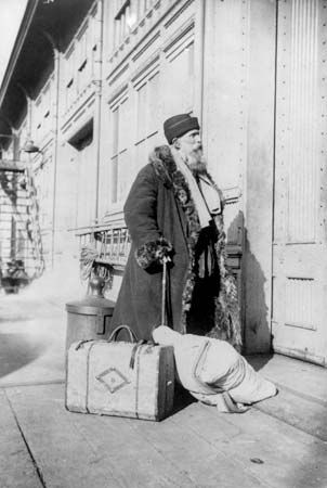 Ellis Island immigration station