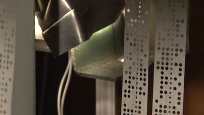How did the world's first programmable electronic computer work?